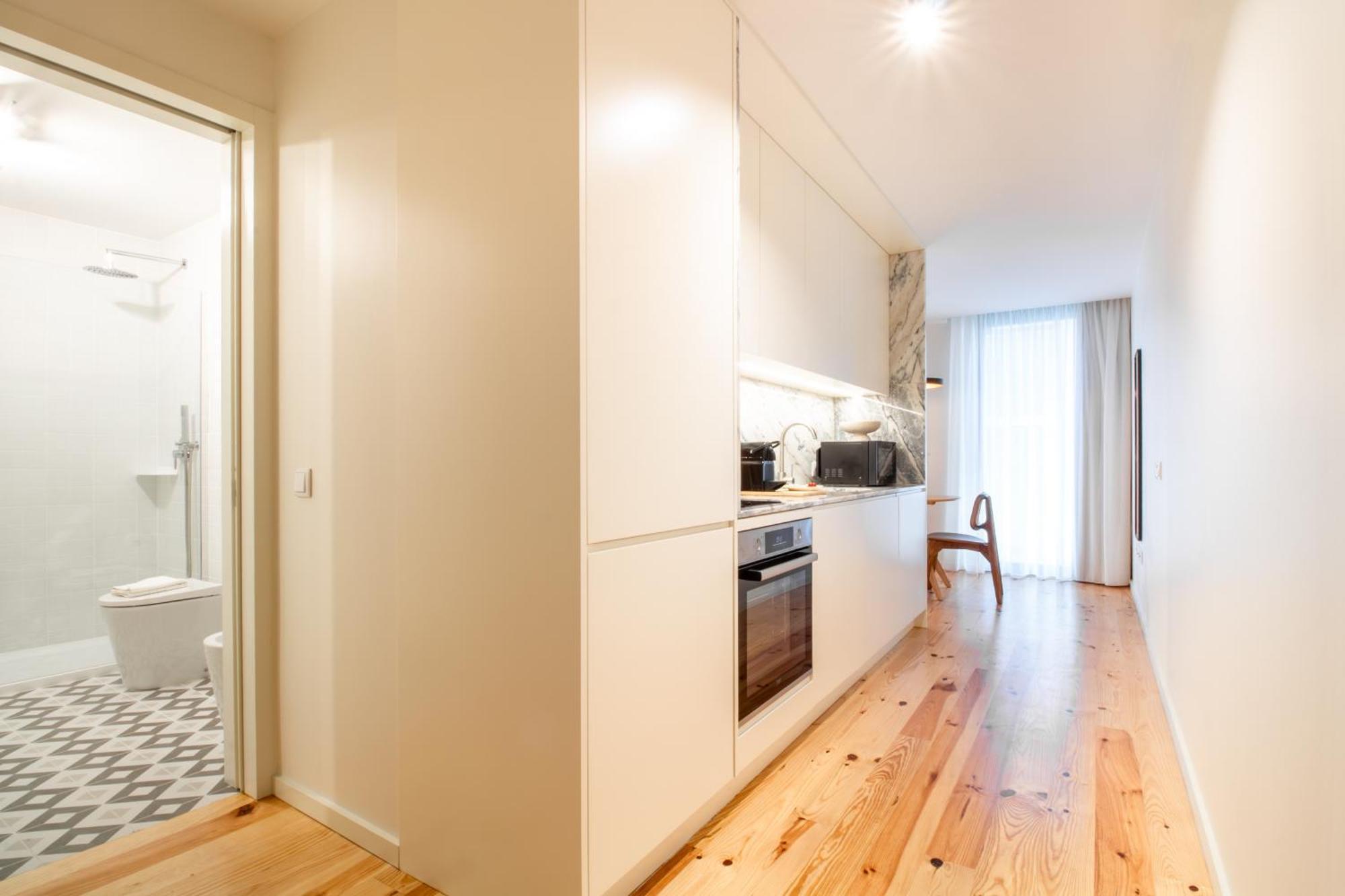 Luxurious Retreat In By Lovelystay Oporto