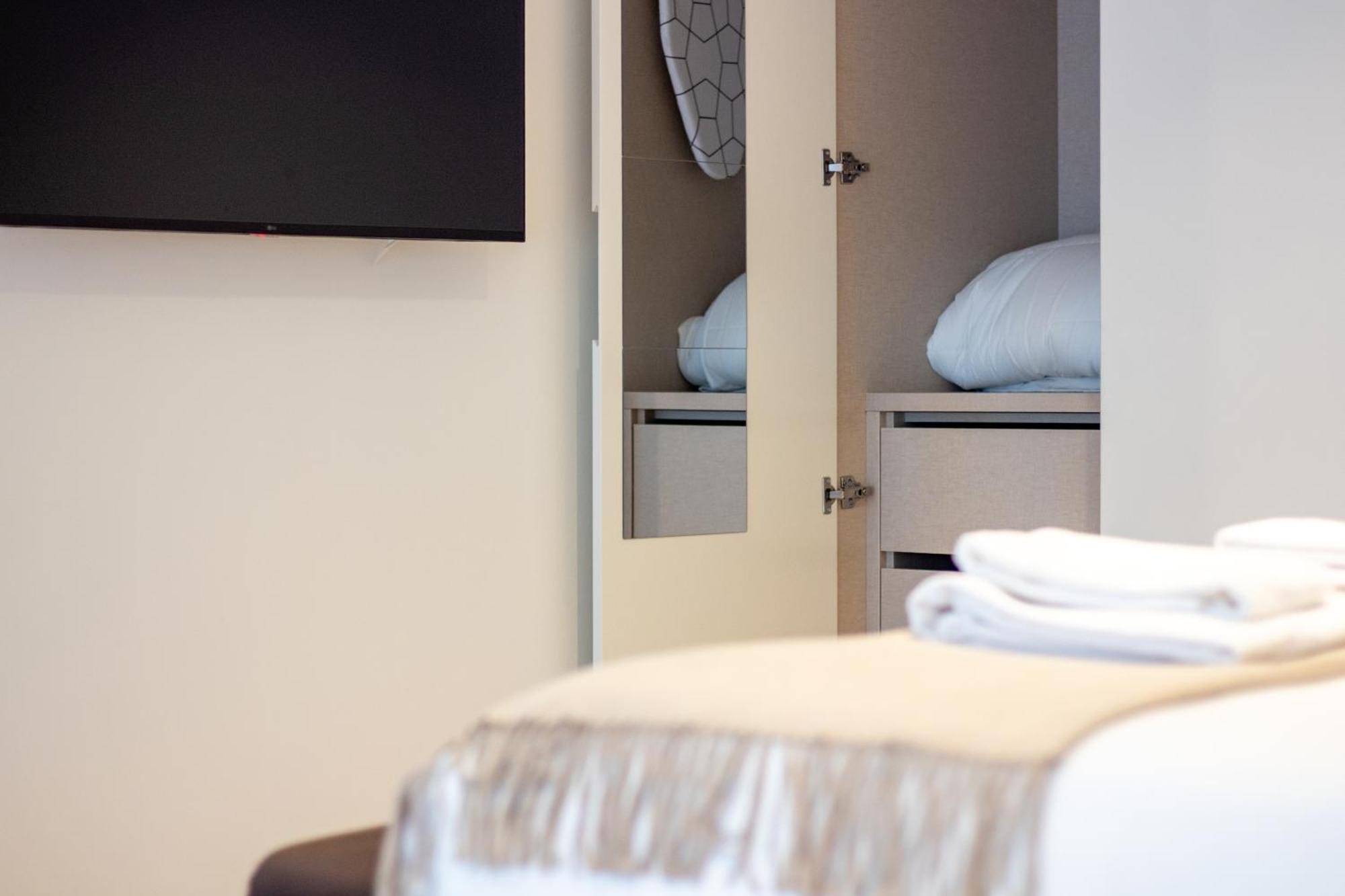 Luxurious Retreat In By Lovelystay * Oporto